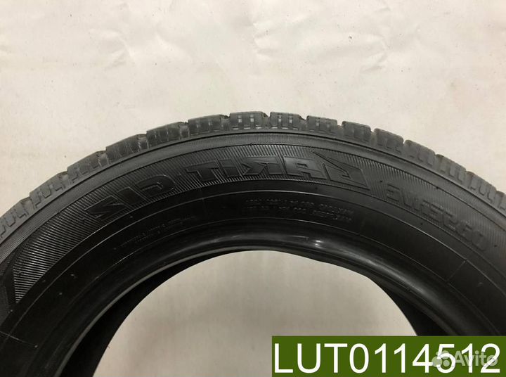 Toyo Observe Garit GIZ 215/60 R16 95Q