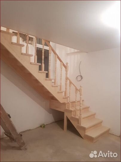 Деревянная лестница