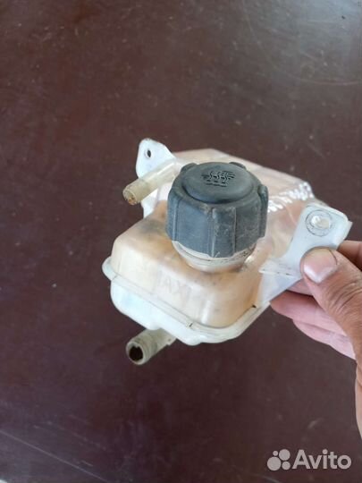 Бачок расширительный. Рено Спайс 4.2.2 CDI