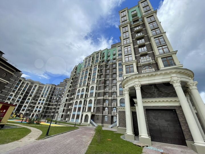 2-к. квартира, 59,7 м², 1/12 эт.