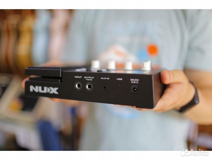 Nux MG-300 Процессор эффектов для гитары
