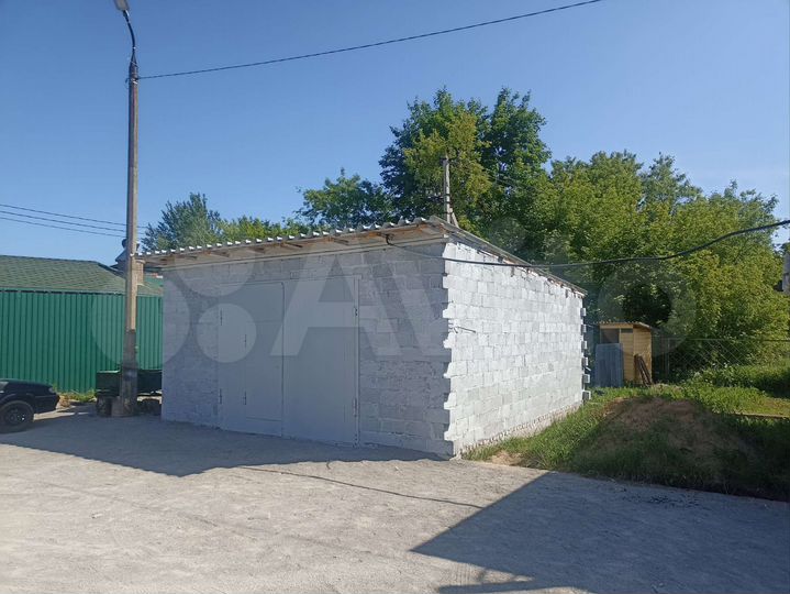 Гараж, > 30 м²