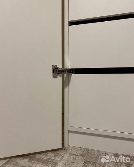 Распашной шкаф на заказ