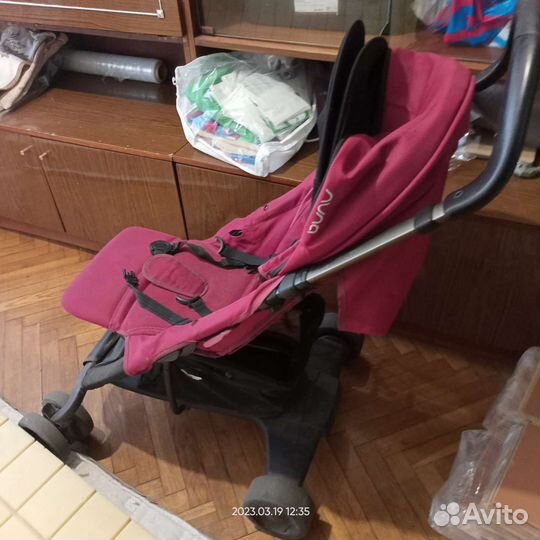 Прогулочная коляска nuna