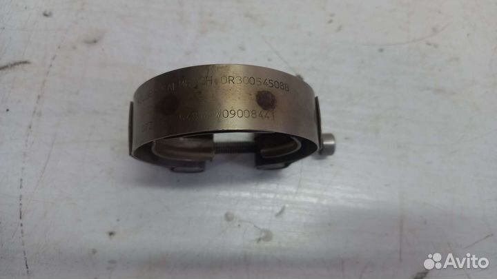 Хомут глушителя Volkswagen Toureg 1