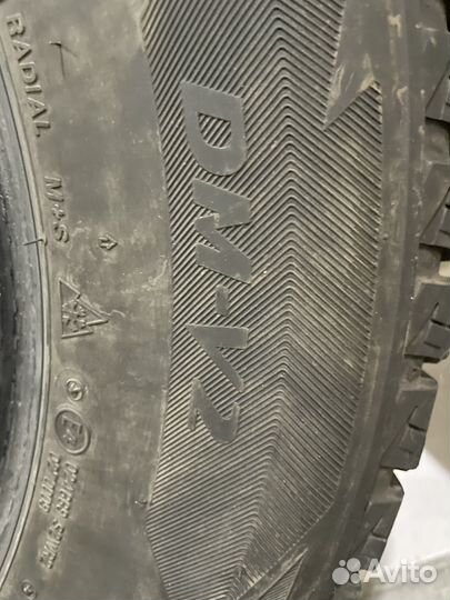 Bridgestone Blizzak DM-V2 235/65 R17 108S