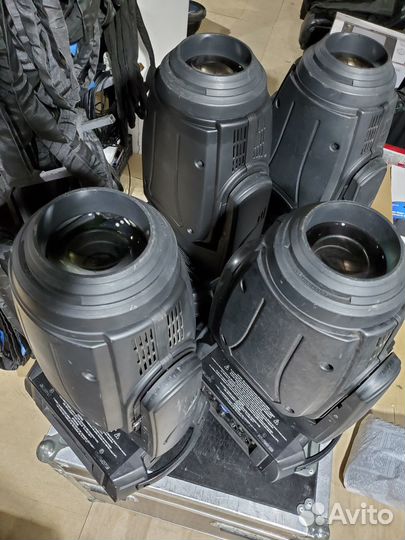 Robe Robin Pointe (оригинал)