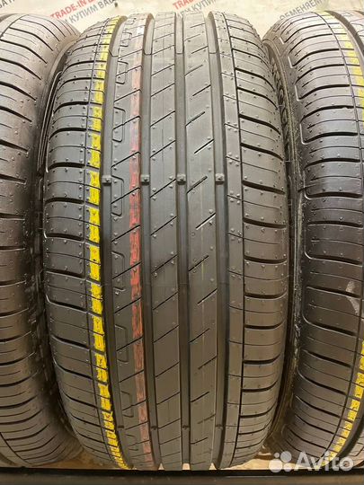 Goodyear EfficientGrip Performance 215/55 R17 94V