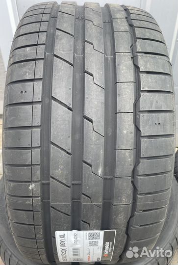 Hankook Ventus S1 Evo 3 K127 275/35 R19 и 285/30 R20