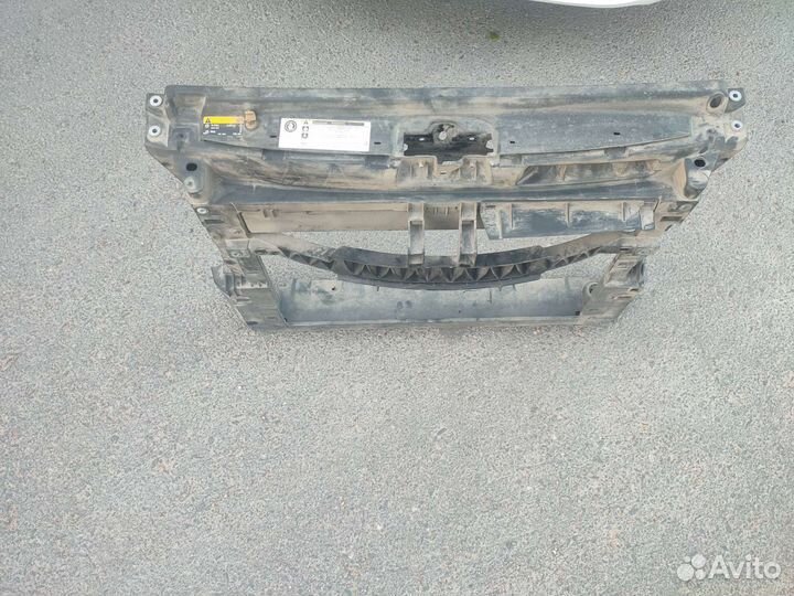 Передний панель Volkswagen Polo