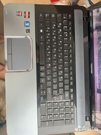 Продам отличный ноутбук Toshiba Satellite L875D-B7