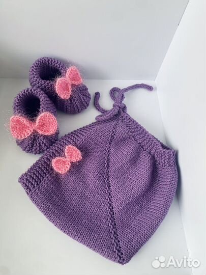 Пинетки и чепчик