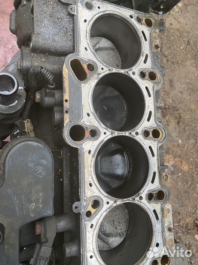 Двигатель BVY 2.0 fsi WV Psssat Skoda Octavia