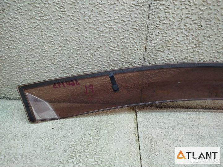 Ветровик передний левый subaru impreza