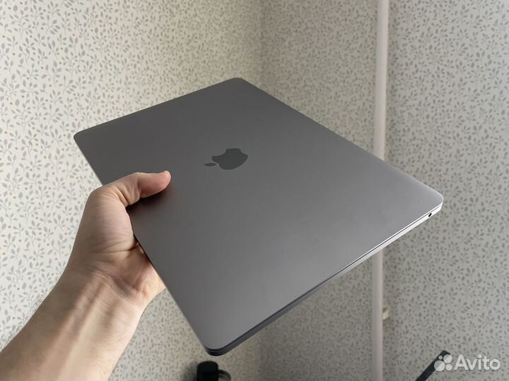 Apple MacBook Pro 13