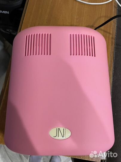 Лампа для сушки ногтей