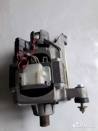 Двигататель стиральной машины