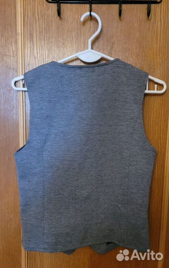 Жилет серый на мальчика