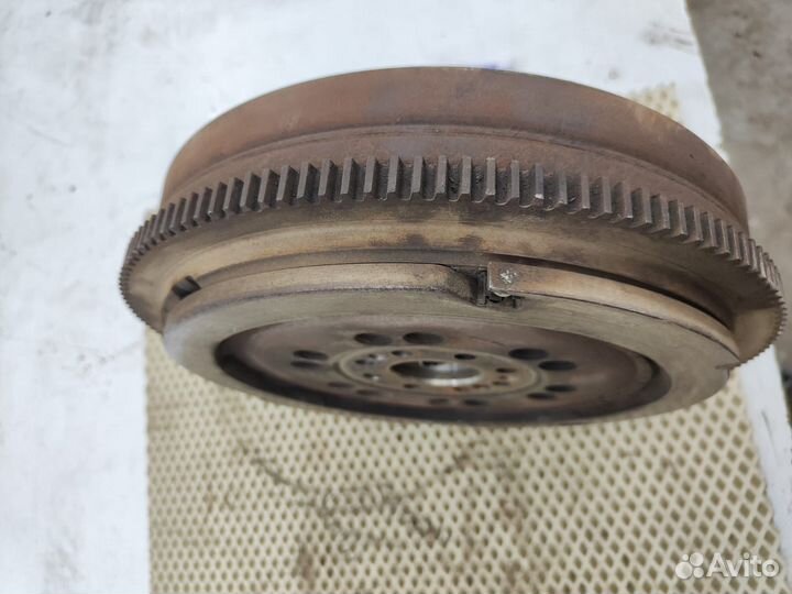 Двух массовый маховик Мерседес W202