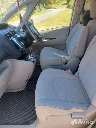 Nissan Serena 2.0 CVT, 2012, 130 000 км