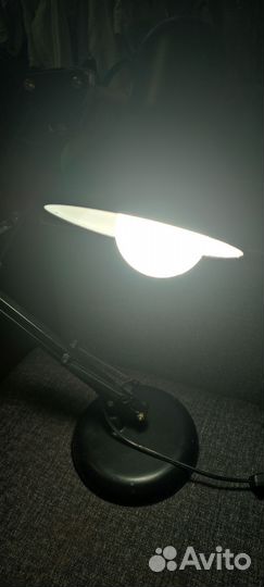 Лампа настольная