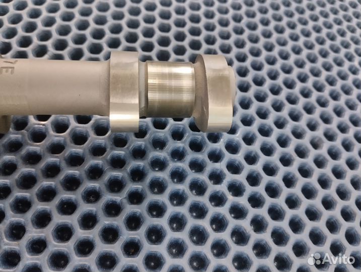 Suzuki RF900R T703 распредвал впускной