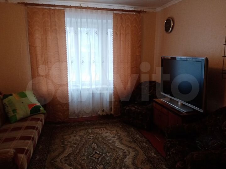 Комната 12 м² в 8-к., 3/9 эт.