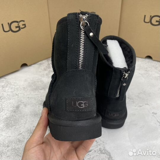 Угги Ugg Classic Mini Zip II Black