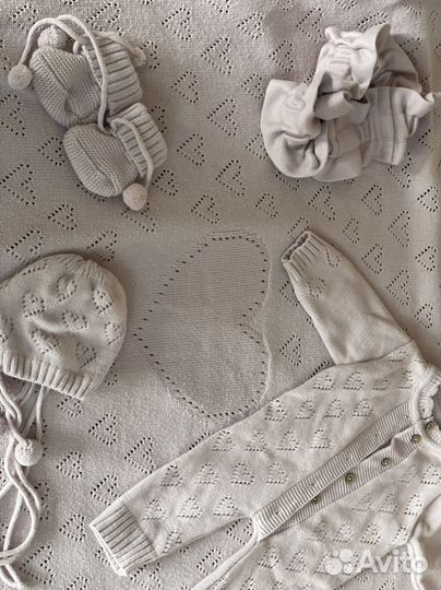 Комплект на выписку для девочки