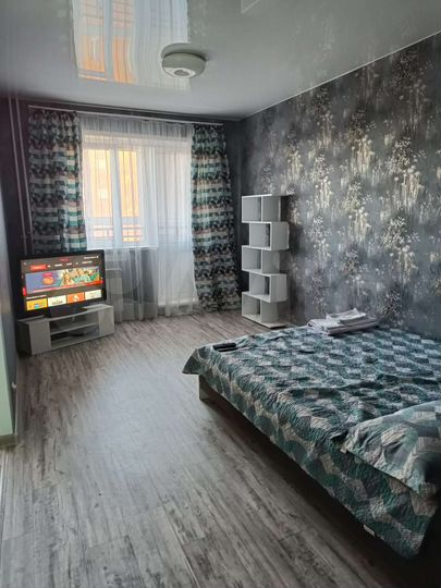 1-к. квартира, 42 м², 7/15 эт.