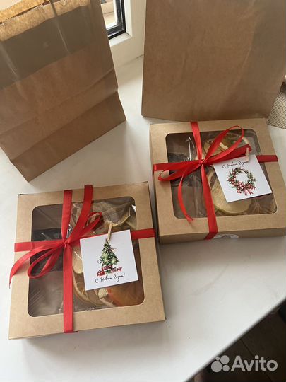 Подарочный набор с чаем и фрипсами