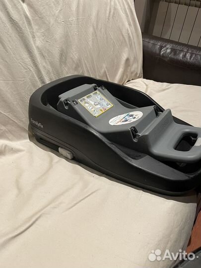 База maxi cosi family fix