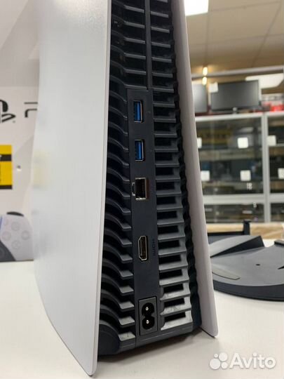 Sony PlayStation 5, с дисководом 825 гб SSD