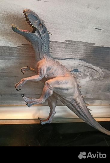 Геккон бананоед динозавры