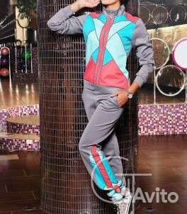 Спортивный костюм женский