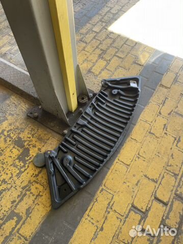 Защита переднего бампера. Защита двигателя