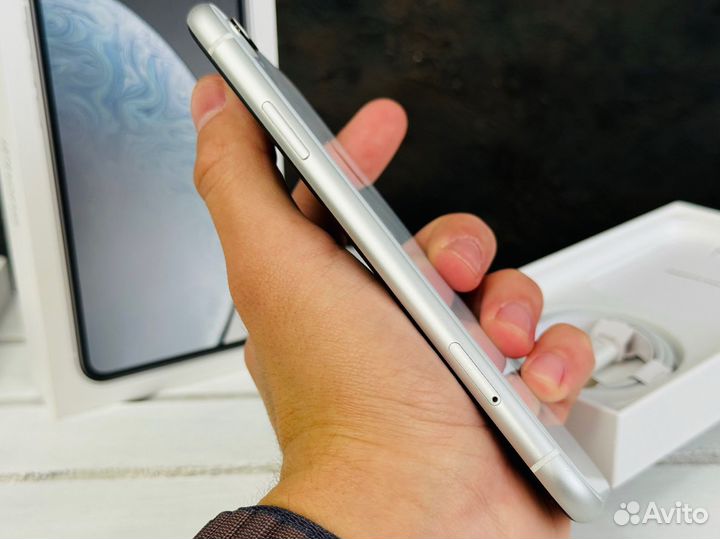 iPhone Xr, 128 ГБ