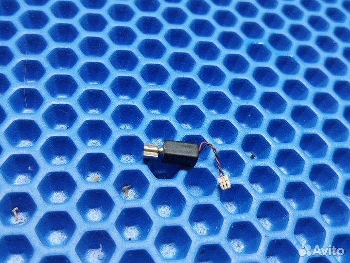 Htc incredible s. Вибромотор. Оригинал