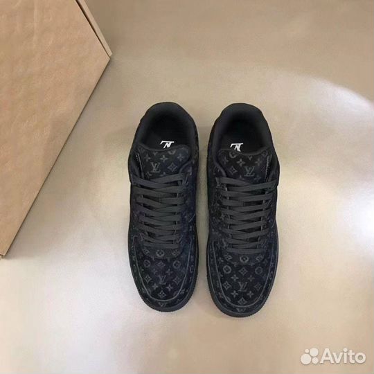 Модные кроссовки Louis Vuitton x Nike Air Force 1
