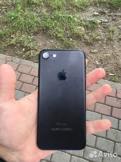 iPhone 7, 32 ГБ