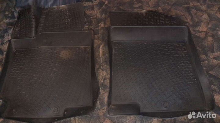 Коврики на hyundai solaris бу