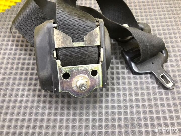 Ремень безопасности задний левый Mercedes-Benz