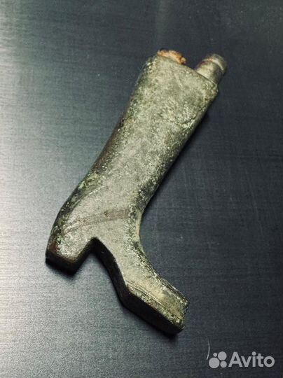 Зажигалка в форме сапога