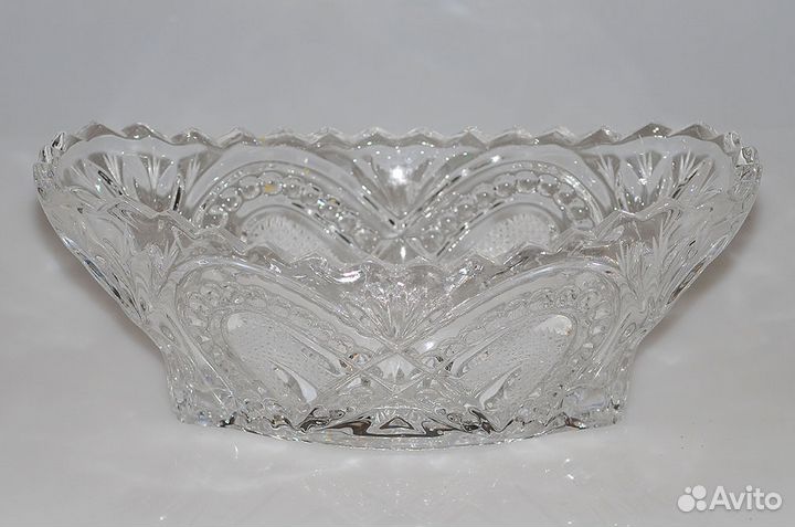 Хрустальная ваза