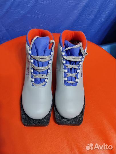 Лыжные ботинки, р. 36