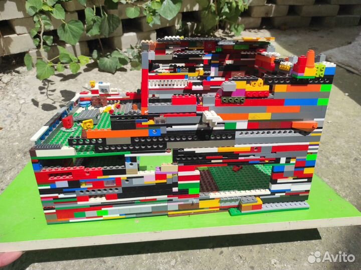 Лего детали в виде недостроя