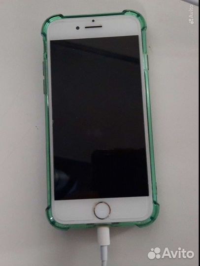 Телефон iPhone 7