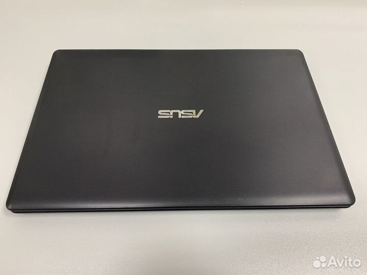 Ноутбук asus X552M