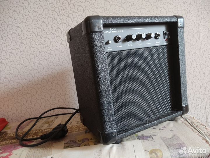 Комбик для электрогитары 15 Вт