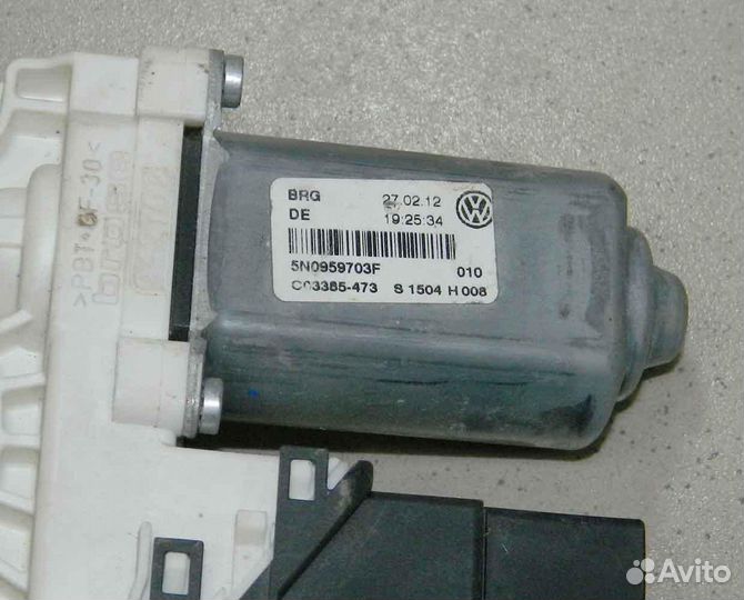 Стеклоподъемник электро зад. лев. VW Tiguan -2016